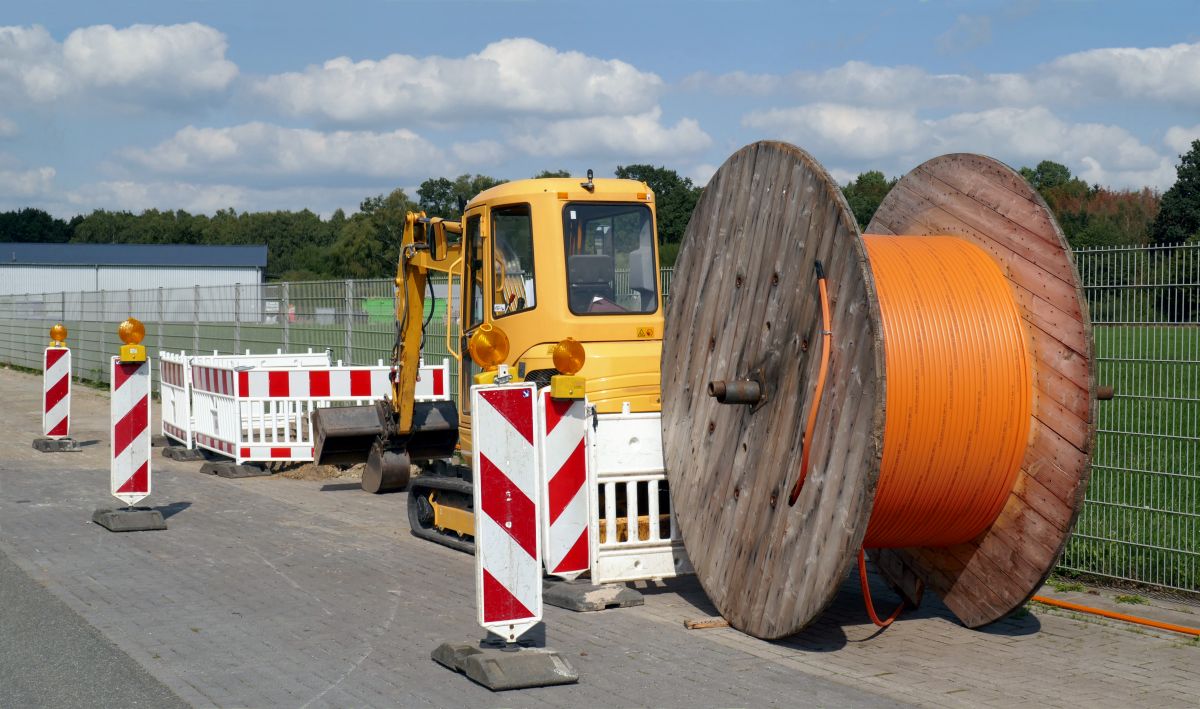 Baustelle Breitbandausbau - Glasfaserkabel